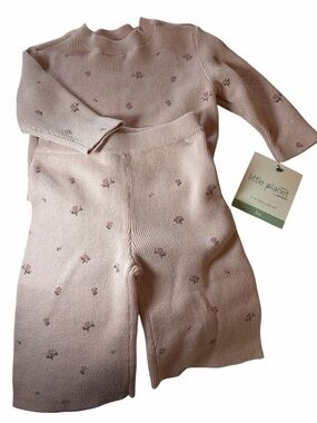 Little Planet Pink Knit Baby Set with Floral Pattern 3M